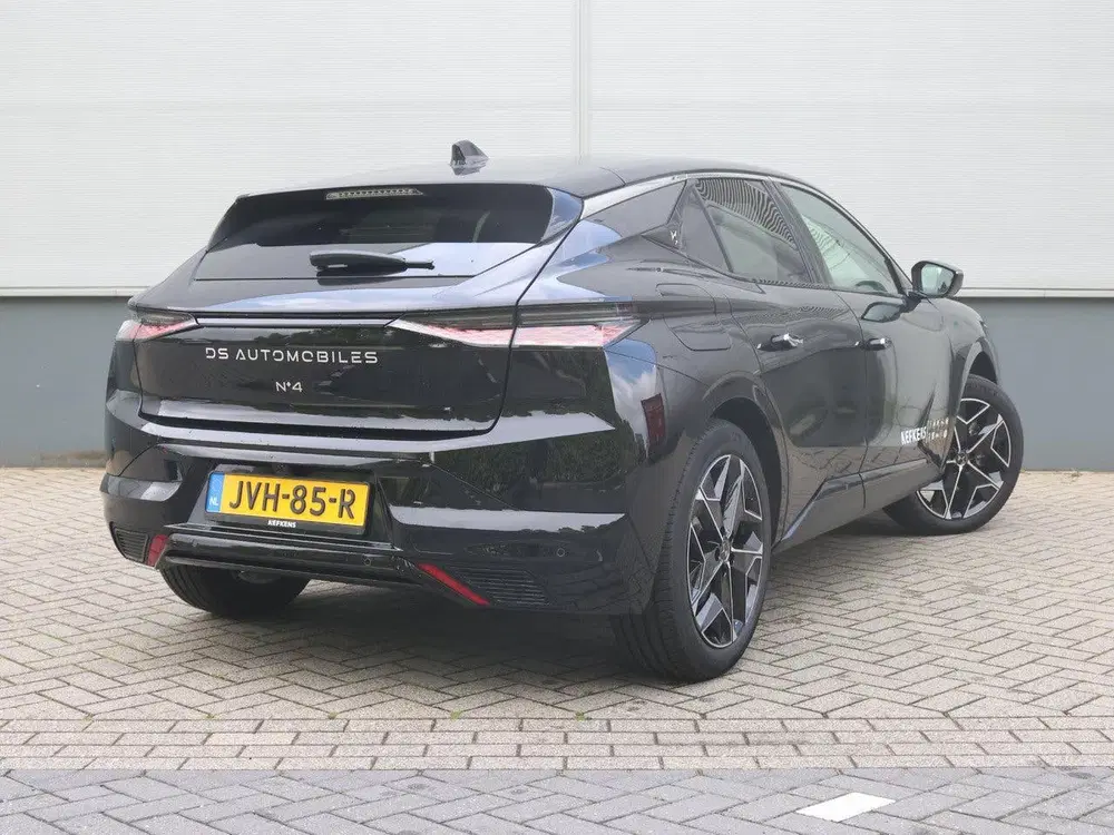 DS Automobiles N°4 DS N°4 1.6 PHEV Etoile Absolute Comfort Pa uit 2026, foto 3