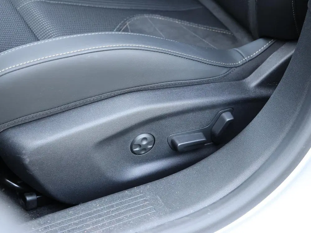 DS Automobiles N°4 DS N4 E-Tense Etoile Absolute Comfort Tech uit 2026, foto 12