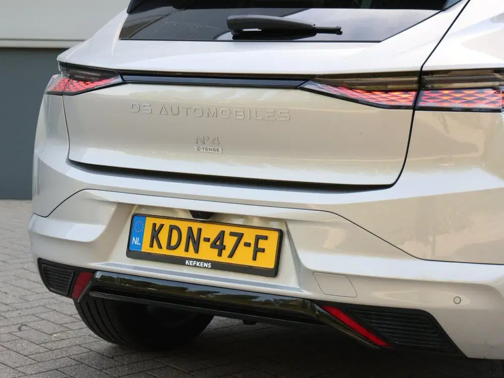 DS Automobiles N°4 DS N4 E-Tense Etoile Absolute Comfort Tech uit 2026, foto 7