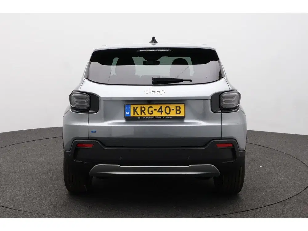 Jeep Avenger Summit 54 kWh uit 2026, foto 14