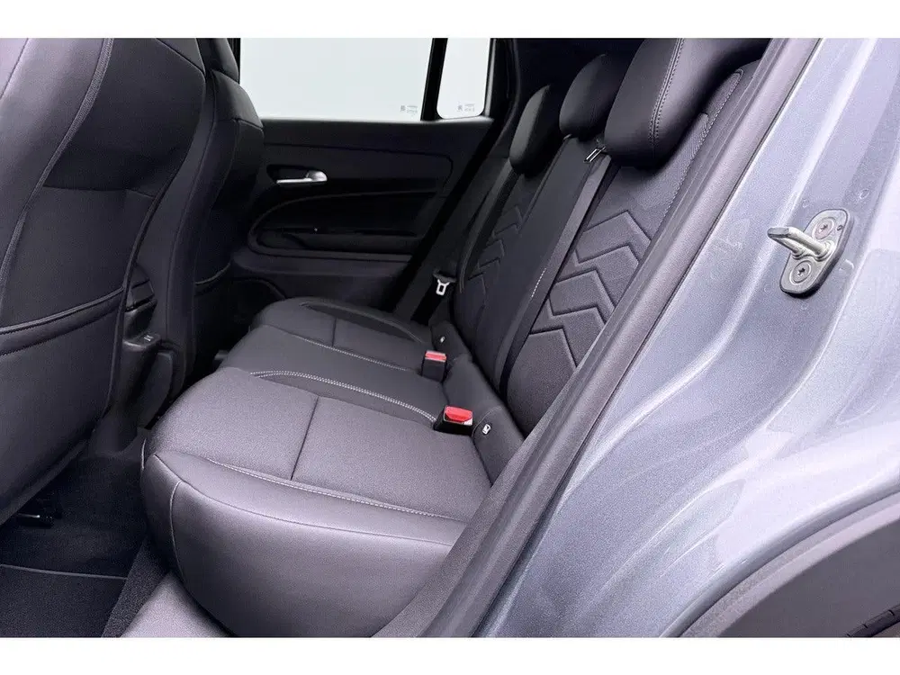 Jeep Avenger Summit 54 kWh uit 2026, foto 8