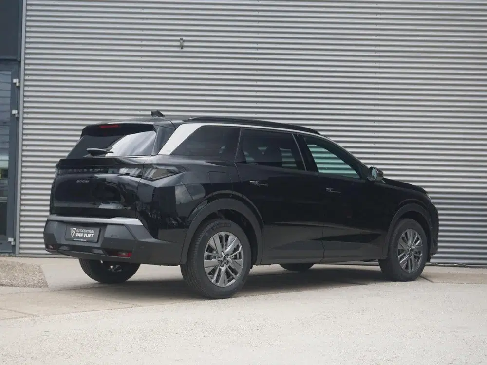 Peugeot 5008 1.2 Hybrid 145 Allure 7p Winterpakket uit 2026, foto 2