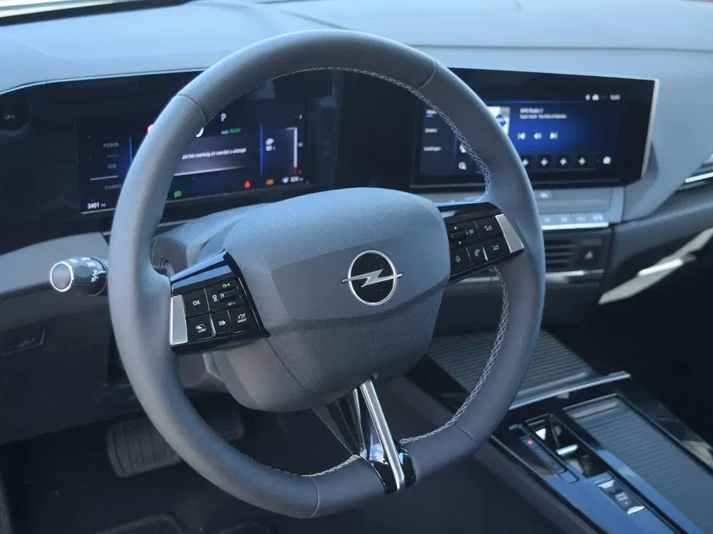 Opel Astra Electric 54 kWh Business Edition (bj 2025) uit 2025, foto 6