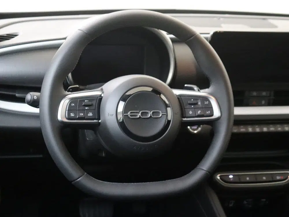 Fiat 600 1.2 Hybrid Urban Hybrid uit 2025, foto 6