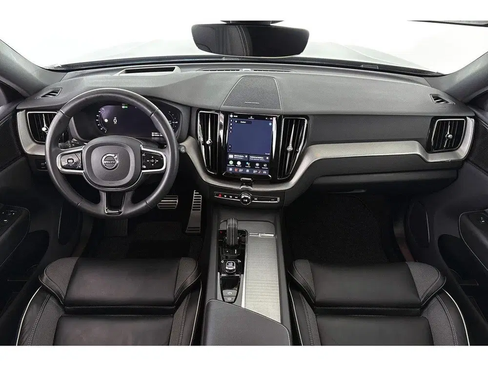 Volvo XC60 2.0 T6 Plug-in hybrid AWD R-Design Pano Tr uit 2022, foto 7
