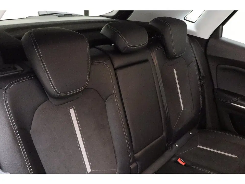 Opel Grandland 1.6 Turbo Plug-In Hybrid 300pk 4x4 GSe uit 2023, foto 10