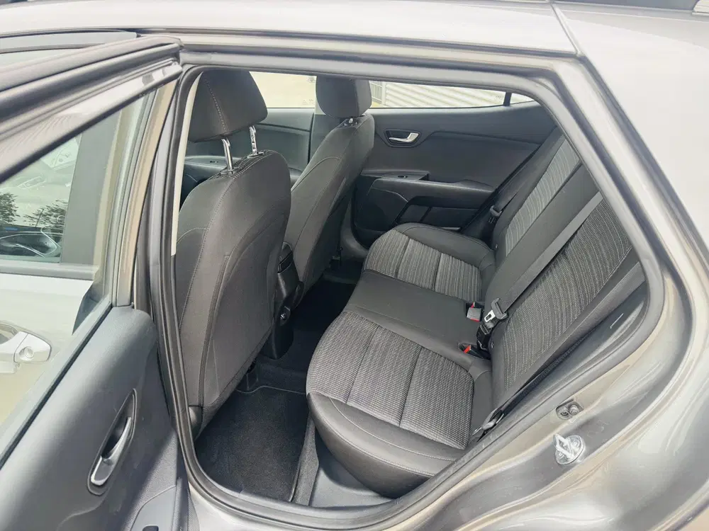 Kia Stonic 1.0 T-GDi MHEV DynamicLine Clima uit 2025, foto 5