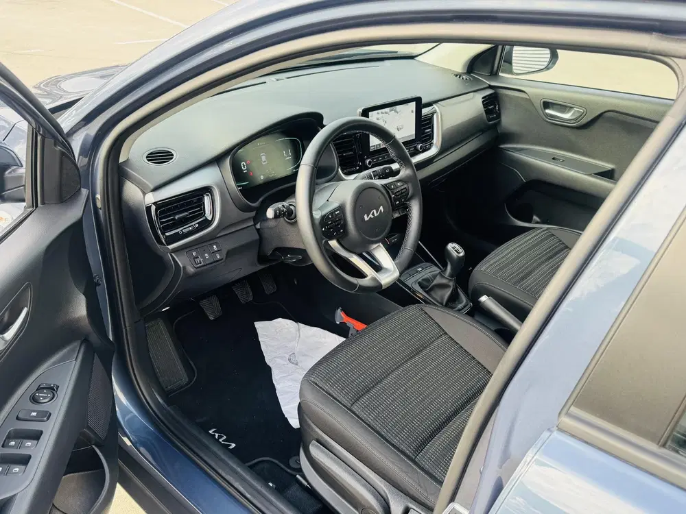 Kia Stonic 1.0 T-GDi MHEV DynamicLine Clima uit 2025, foto 3