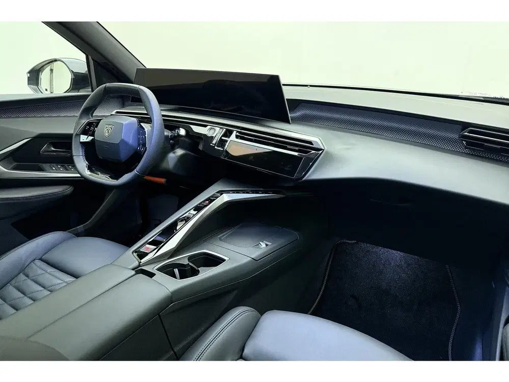Peugeot 5008 1.6 Plug-in Hybrid GT 195 PK uit 2025, foto 3