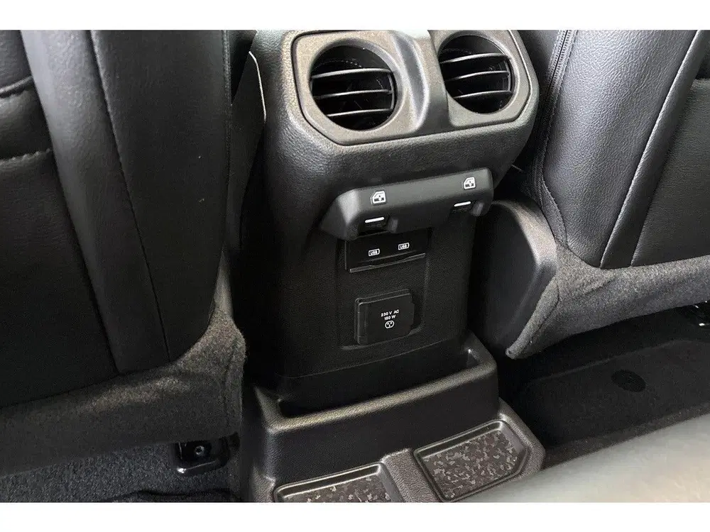 Jeep Wrangler Unlimited 4xe 380 Sahara uit 2023, foto 13