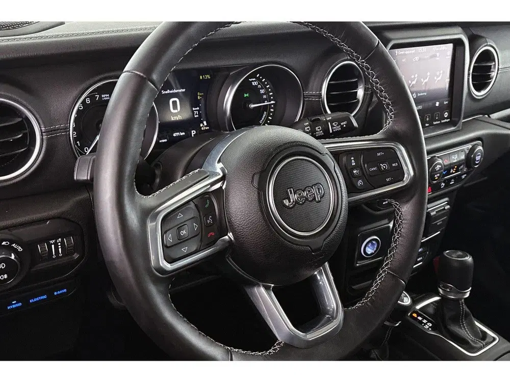 Jeep Wrangler Unlimited 4xe 380 Sahara uit 2023, foto 9