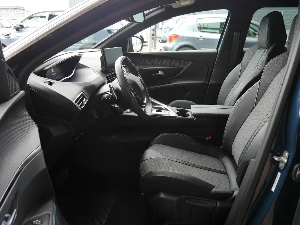 Peugeot 3008 1.6 HYbrid 180 Allure Pack Business uit 2024, foto 11
