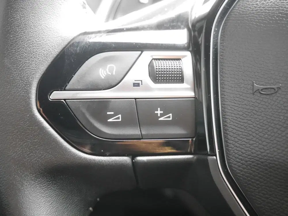 Peugeot 3008 1.6 HYbrid 180 Allure Pack Business uit 2024, foto 14