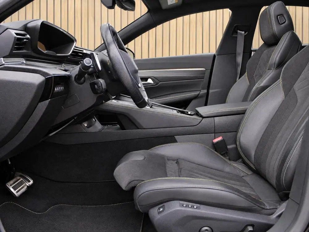 Peugeot 508 1.6 HYbrid Peugeot Sport Engineered uit 2021, foto 14