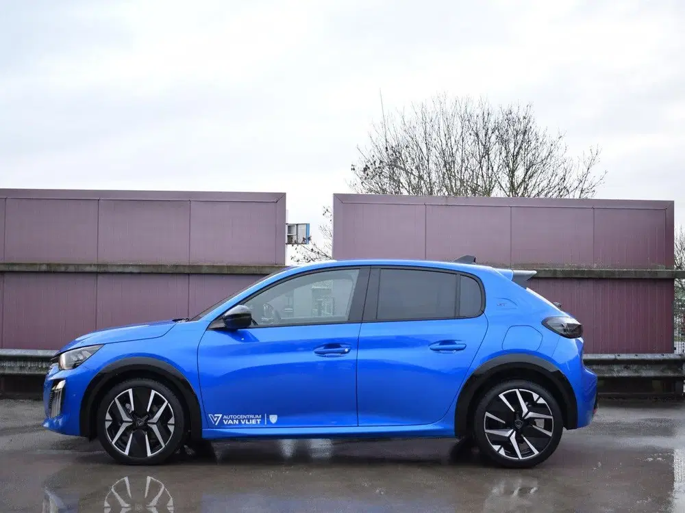 Peugeot 208 1.2 Hybrid 110 e-DCS6 GT Nav l StoelVW. l uit 2025, foto 3