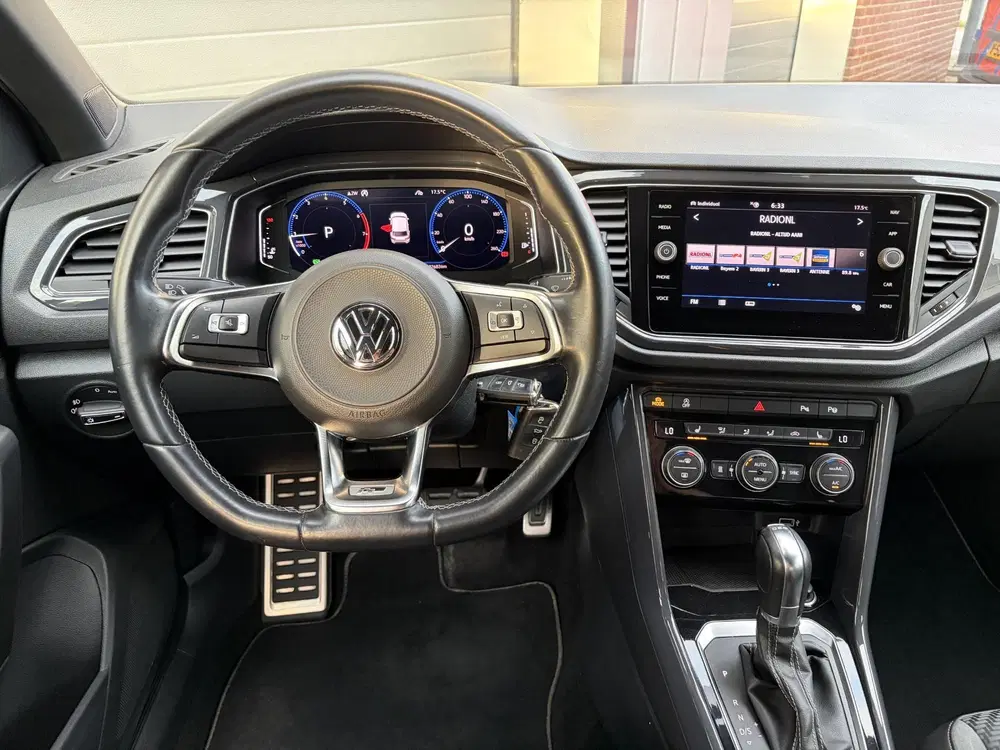 Volkswagen T-Roc 1.5 TSI Sport 3x R-Line uit 2019, foto 12