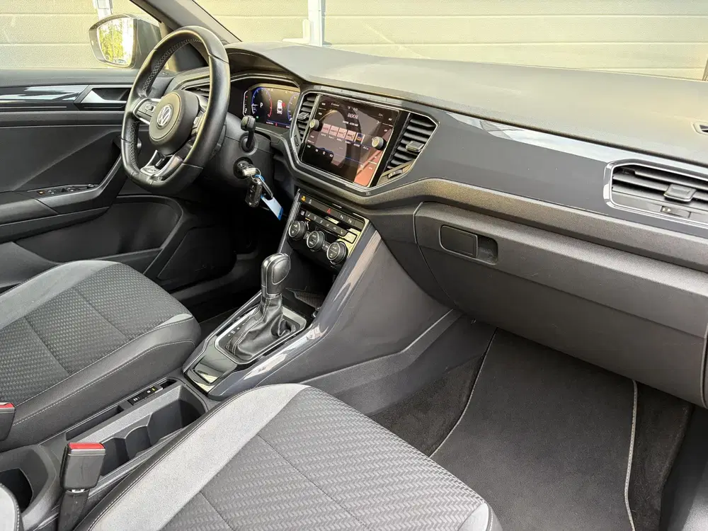 Volkswagen T-Roc 1.5 TSI Sport 3x R-Line uit 2019, foto 13