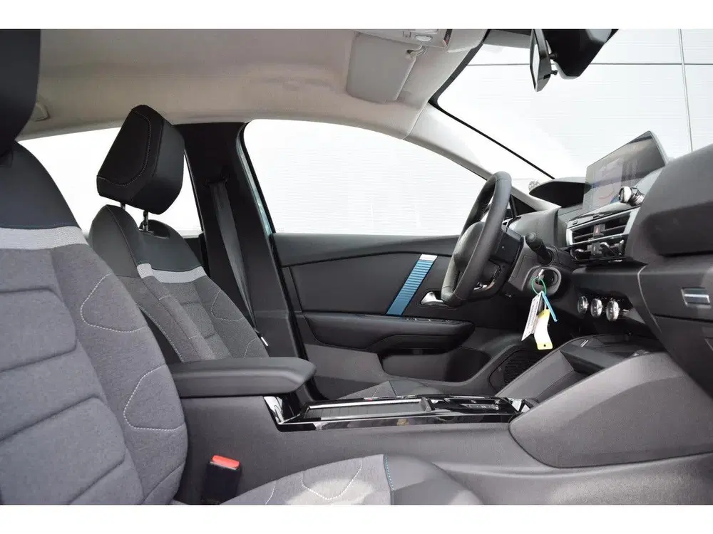 Citroën C4 Ë-C4 Feel Pack 50 kWh 136pk uit 2023, foto 15