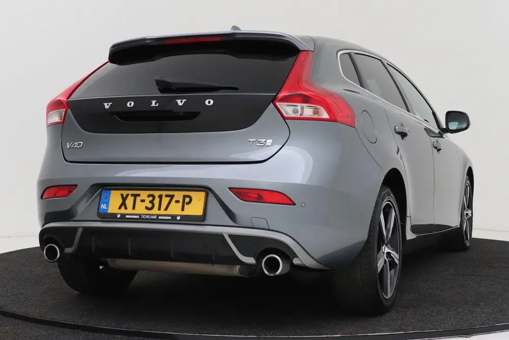 Volvo V40 1.5 T3 Polar+ Sport R-Design uit 2019, foto 11