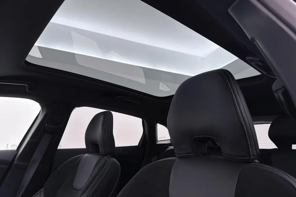 Volvo V40 1.5 T3 Polar+ Sport R-Design uit 2019, foto 4