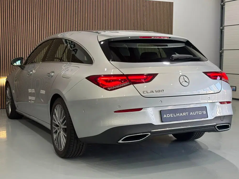 Mercedes-Benz CLA 180 Luxury Line Auto uit 2023, foto 7