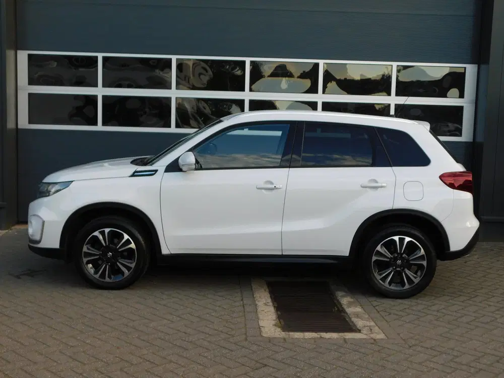 Suzuki Vitara 1.4 Boosterjet Style Smart Hybrid Dealer o uit 2021, foto 3