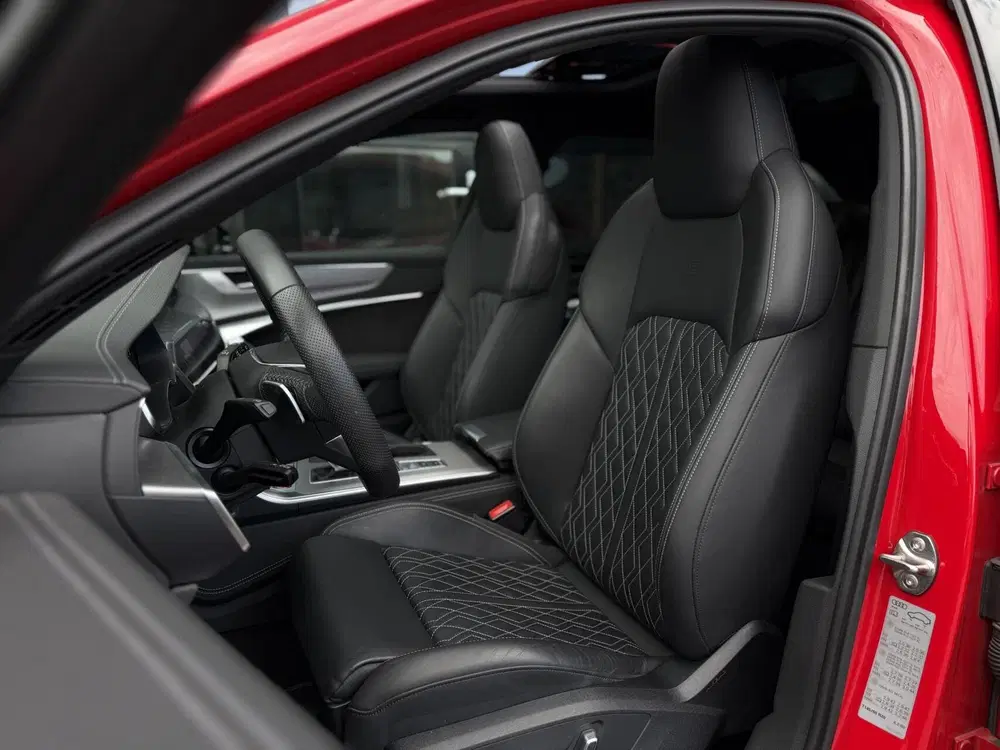 Audi A6 55 TFSI quattro V6 uit 2019, foto 10