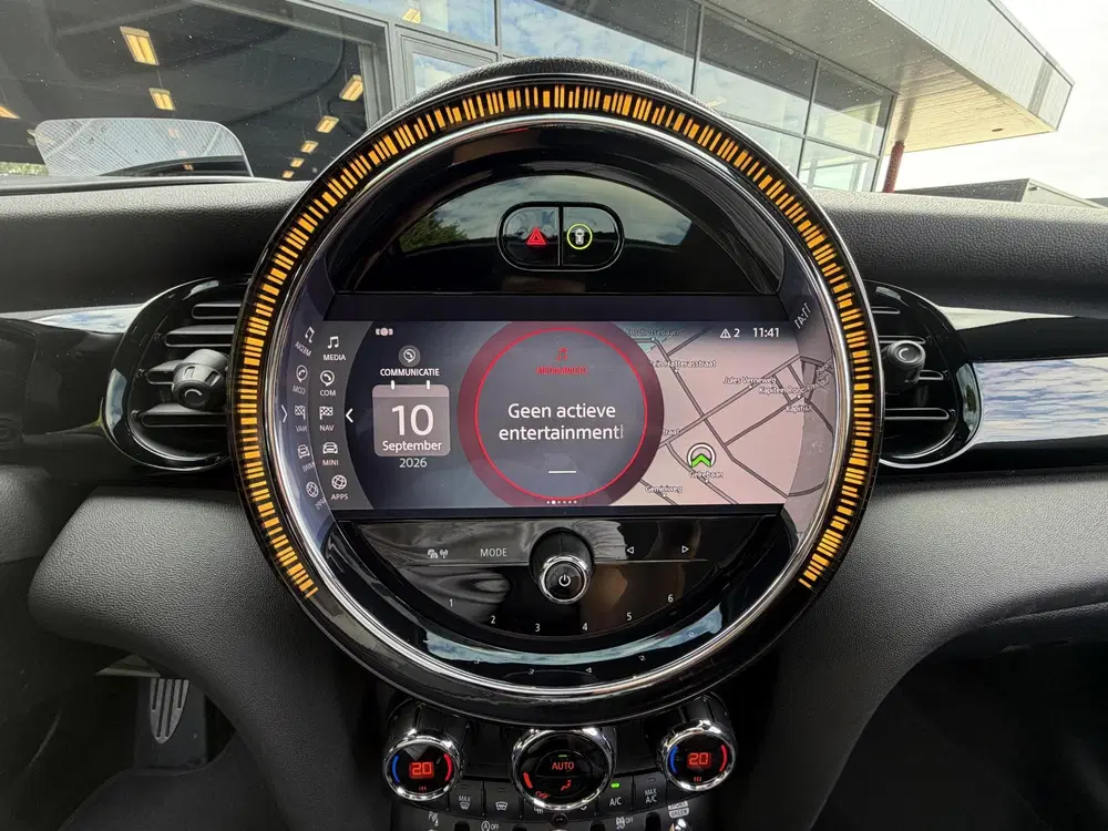 Mini John Cooper Works Cooper S 2.0 John Cooper Works uit 2021, foto 10