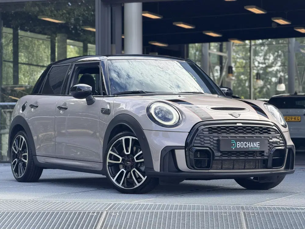 Mini John Cooper Works Cooper S 2.0 John Cooper Works uit 2021, foto 4