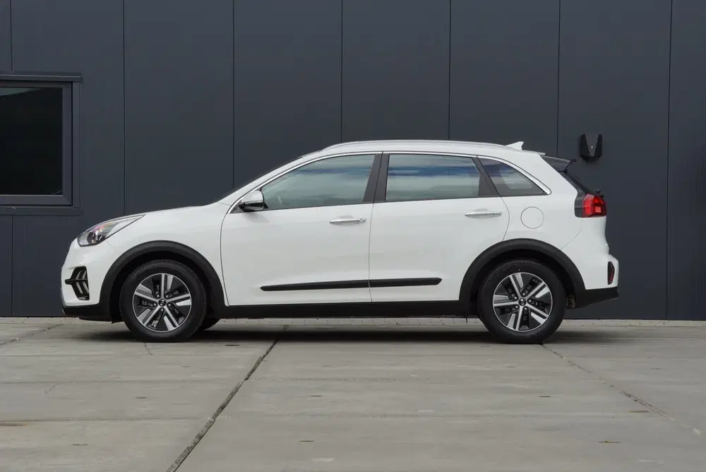 Kia Niro 1.6 GDi Hybrid DynamicLine 2021 Automaat A uit 2021, foto 2