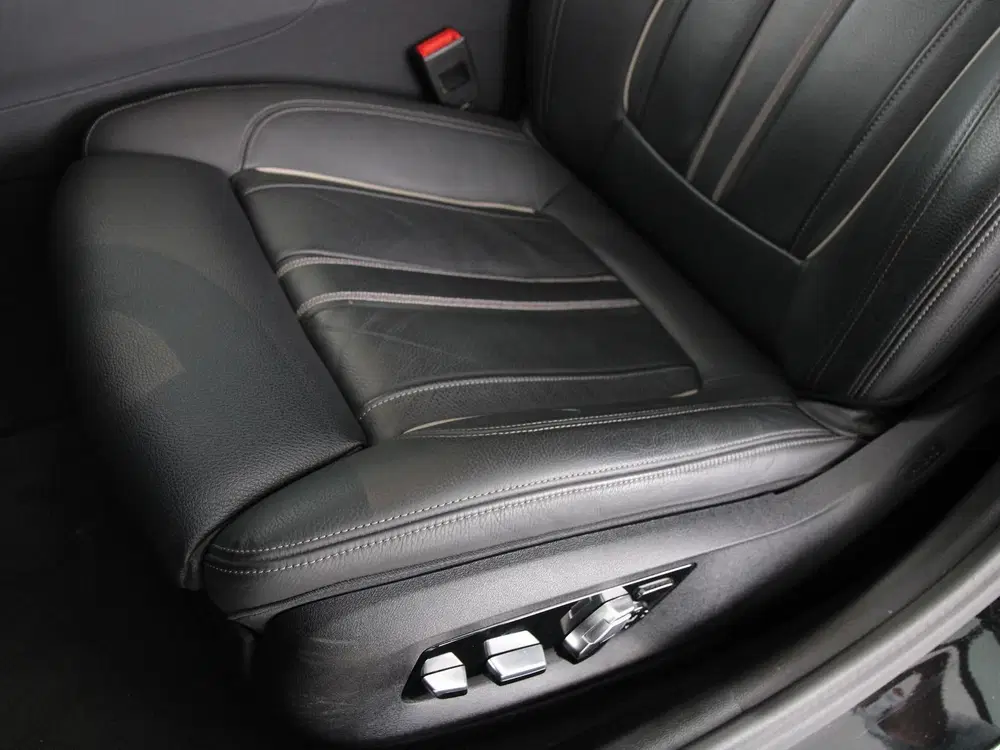 BMW 5-serie 530e Touring Business Edition Plus SoH 98% uit 2022, foto 14