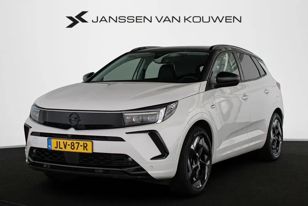 Opel Grandland 1.6 Turbo Plug-In Hybrid 4x4 GSe Stoel-Stu uit 2024