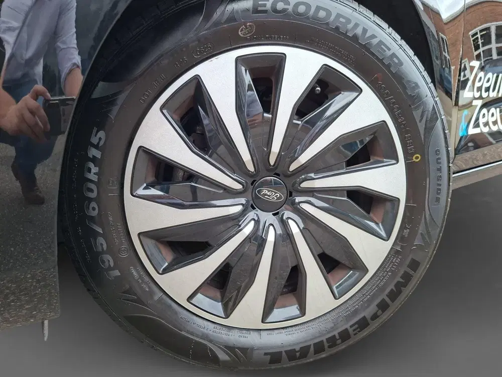 Ford Fiesta 1.0 EcoBoost Hybrid Titanium uit 2023, foto 8