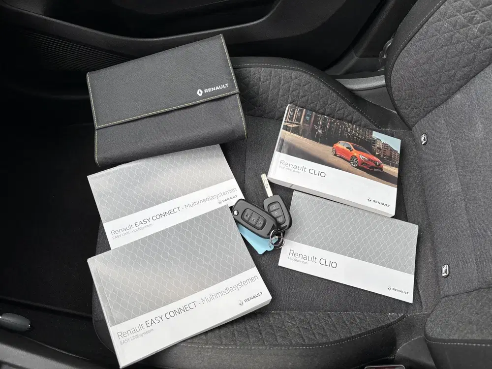 Renault Clio 1.0 TCe Zen uit 2021, foto 12