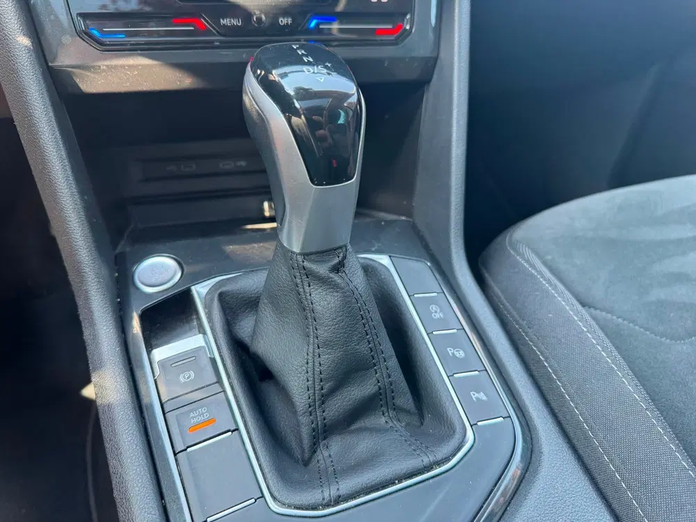 Volkswagen Tiguan 2.0 TDI 150PK DSG PANO LED KEYLESS uit 2022, foto 14