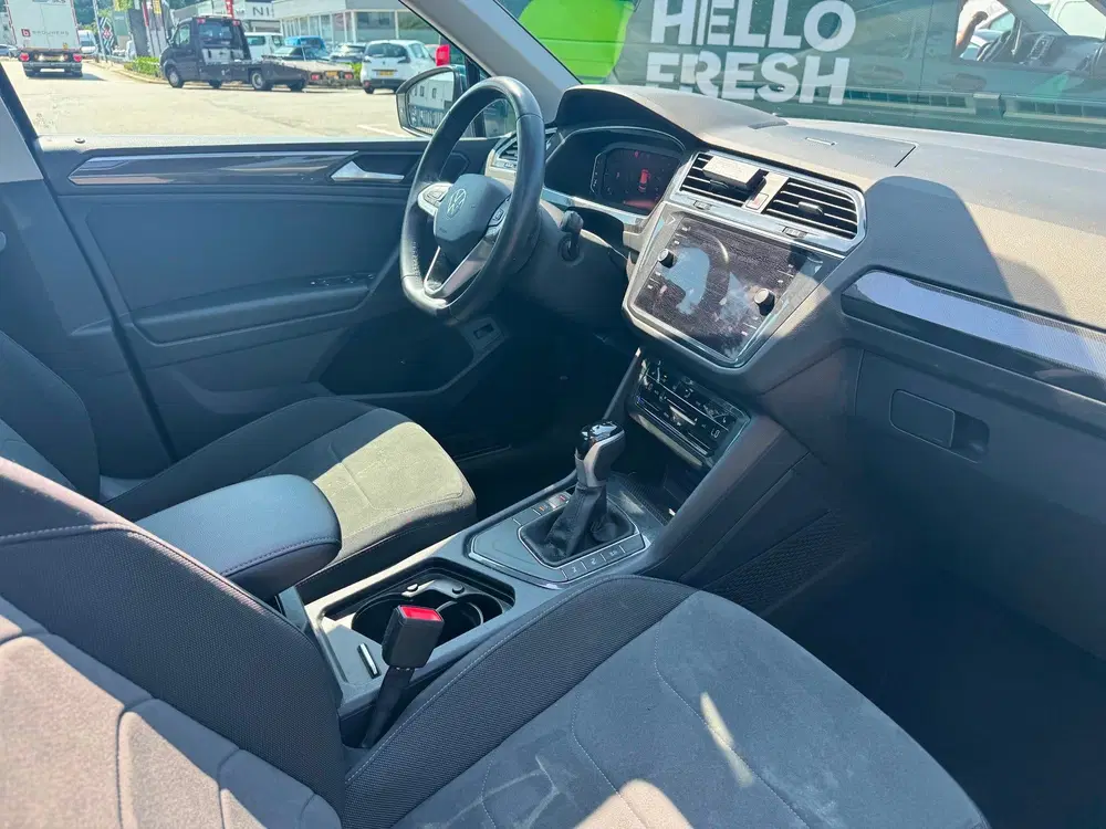 Volkswagen Tiguan 2.0 TDI 150PK DSG PANO LED KEYLESS uit 2022, foto 5