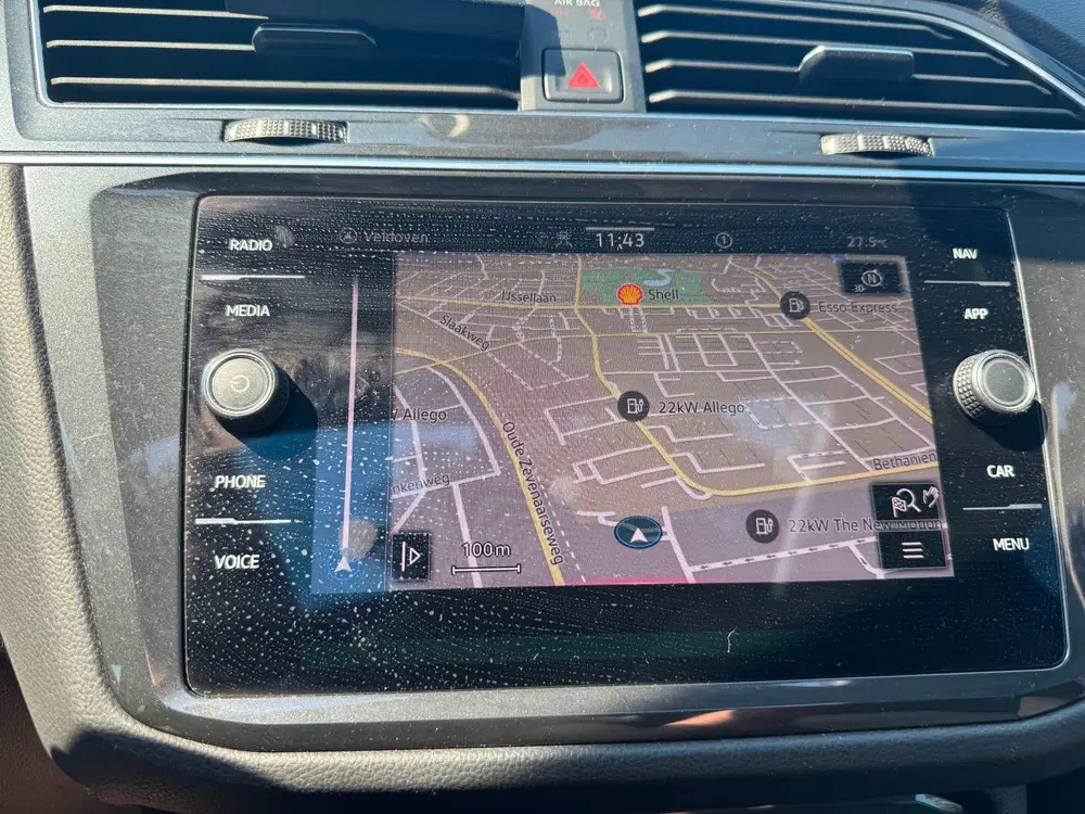 Volkswagen Tiguan 2.0 TDI 150PK DSG PANO LED KEYLESS uit 2022, foto 8