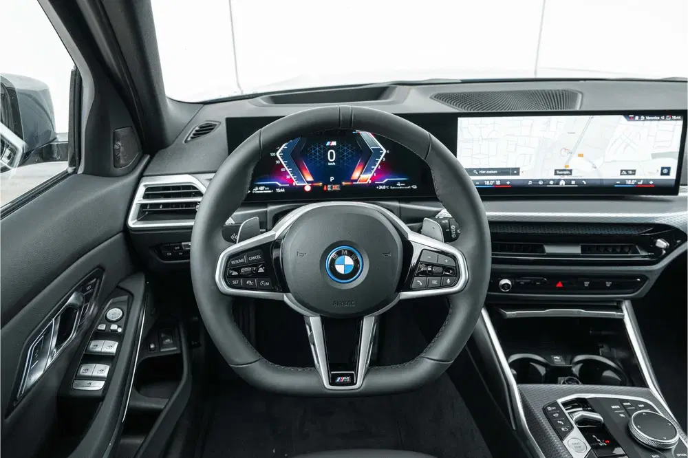 BMW 3-serie 330e M Sport Automaat uit 2026, foto 3