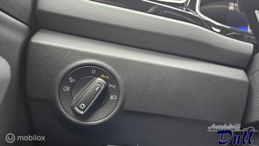 Volkswagen T-Roc 1.5 TSI DSG R-Line Black-edition Trekhaak uit 2023, foto 15