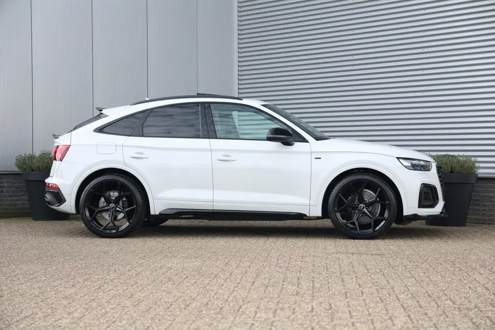 Audi Q5 50 TFSI e S-Line 299pk Quattro Pano uit 2022, foto 2