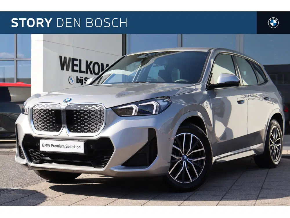 BMW iX1 eDrive20 M Sport uit 2024