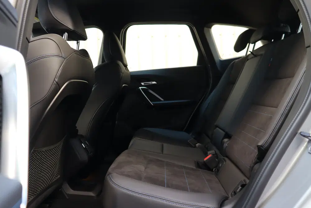 BMW iX1 eDrive20 M Sport uit 2024, foto 5