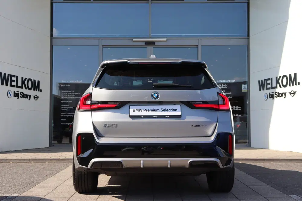 BMW iX1 eDrive20 M Sport uit 2024, foto 8