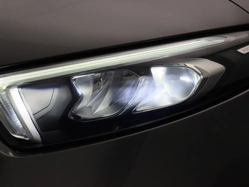 Mercedes-Benz A-Klasse 180 Business Solution AMG uit 2021, foto 13