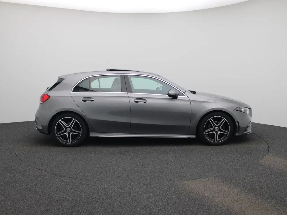 Mercedes-Benz A-Klasse 180 Business Solution AMG uit 2021, foto 7