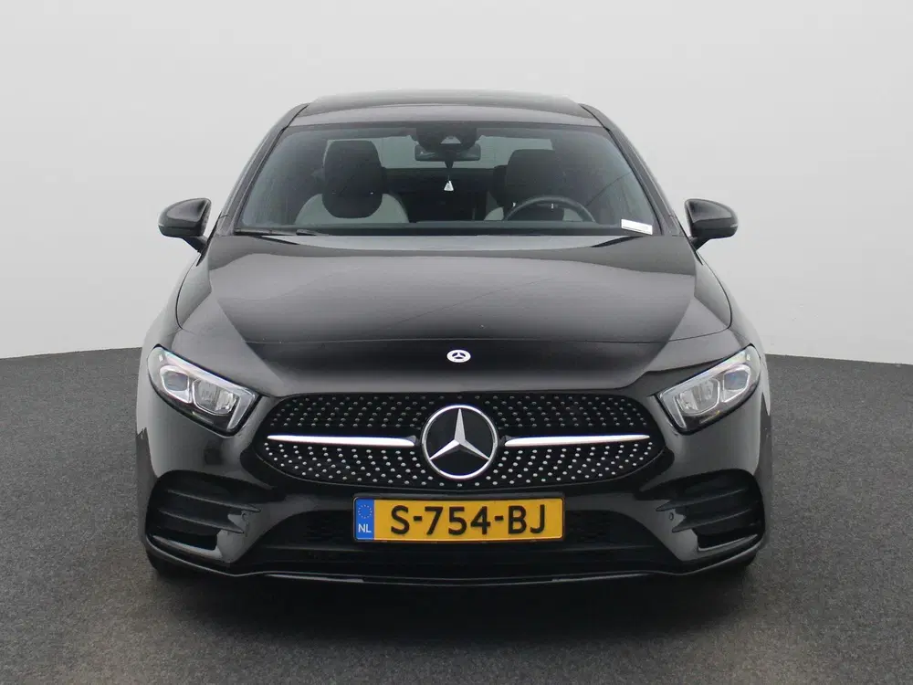 Mercedes-Benz A-Klasse 250 AMG Line uit 2022, foto 4
