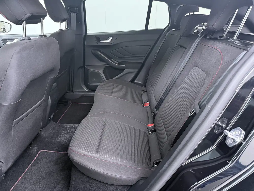 Ford Focus EcoBoost Hybrid 155pk ST Line X uit 2025, foto 10