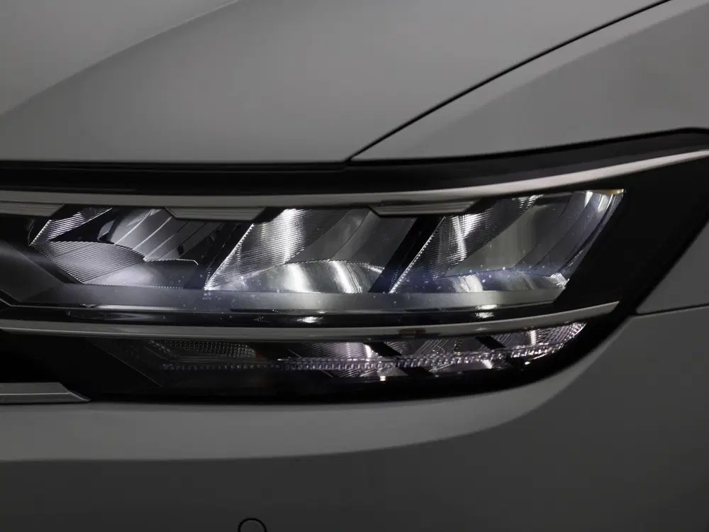 Volkswagen Passat 2.0 TDI Business uit 2022, foto 15