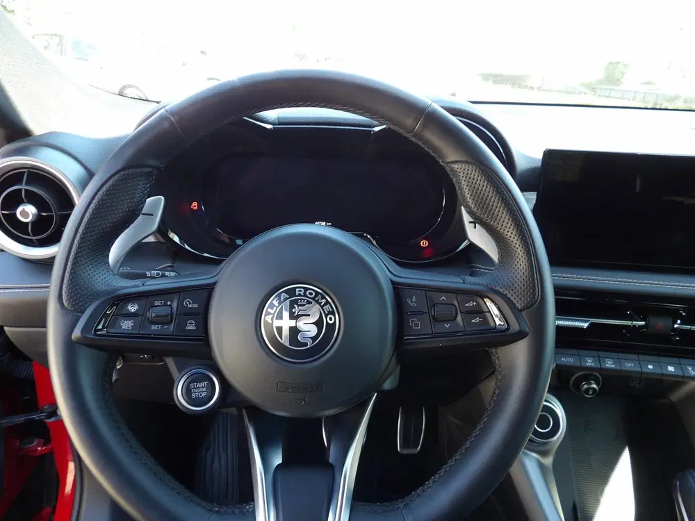 Alfa Romeo Tonale 1.5T Hybrid Veloce uit 2024, foto 14