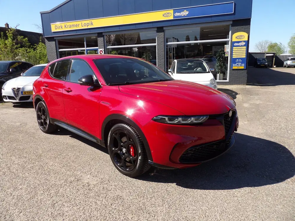 Alfa Romeo Tonale 1.5T Hybrid Veloce uit 2024, foto 3
